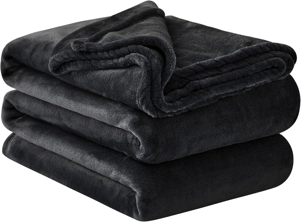 Aisbo Couverture douillette Couverture moelleuse Gris - Couverture polaire 150 x 200 cm XL Couverture de canapé chaude, couverture de vie confortable gris clair douce comme couverture de salon Couverture de canapé pour lits et couvertures d'hiver Besuche den Aisbo-Store Noir 220 x 240 cm