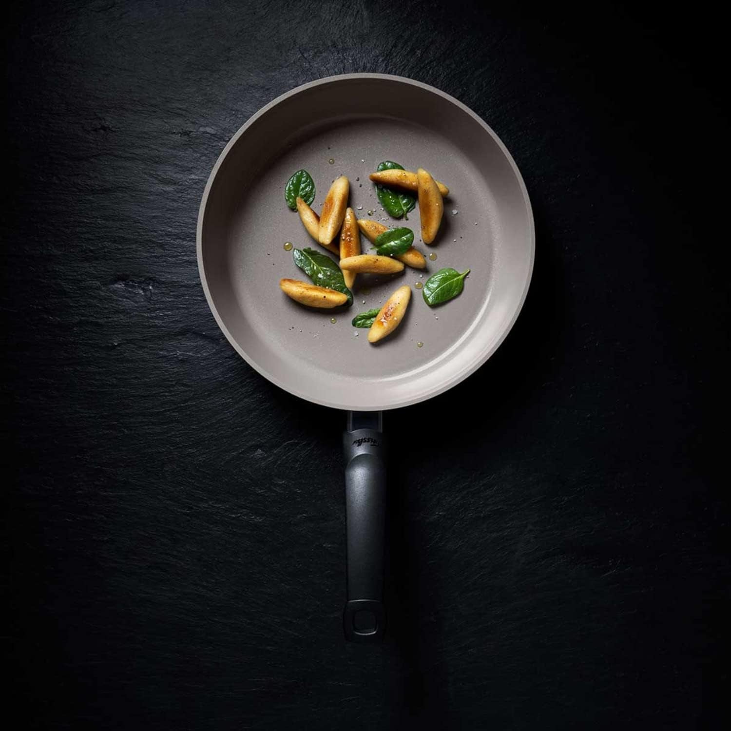 Fissler Ceratal Comfort, poêle céramique antiadhésive - induction Casseroles et poêles Naty Shop