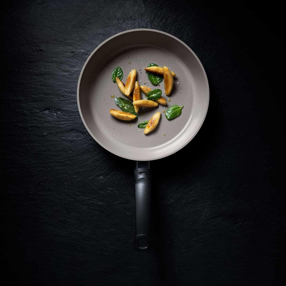 Fissler Ceratal Comfort, poêle céramique antiadhésive - induction Casseroles et poêles Naty Shop