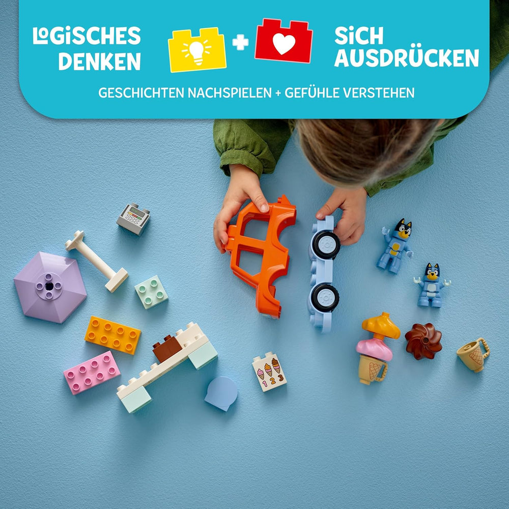LEGO DUPLO Bluey : Transporter les enfants avec Bluey - Jeu de jeu pour petits enfants - Avec voiture de jeu et 2 figurines - Jeux pour enfants et jeunes à partir de 2 ans - 10458