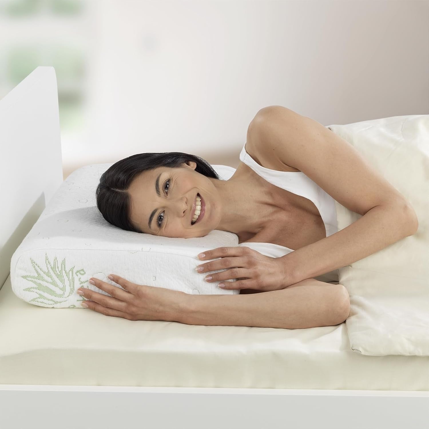 Oreiller de soutien cervical en visco Maximex, Oreiller de soutien respirant avec rembourrage en mousse ergonomique, Oreiller de soutien cervical réglable en hauteur et en hauteur pour un sommeil réparateur, Avec aloe vera Oreillers standards Naty Shop