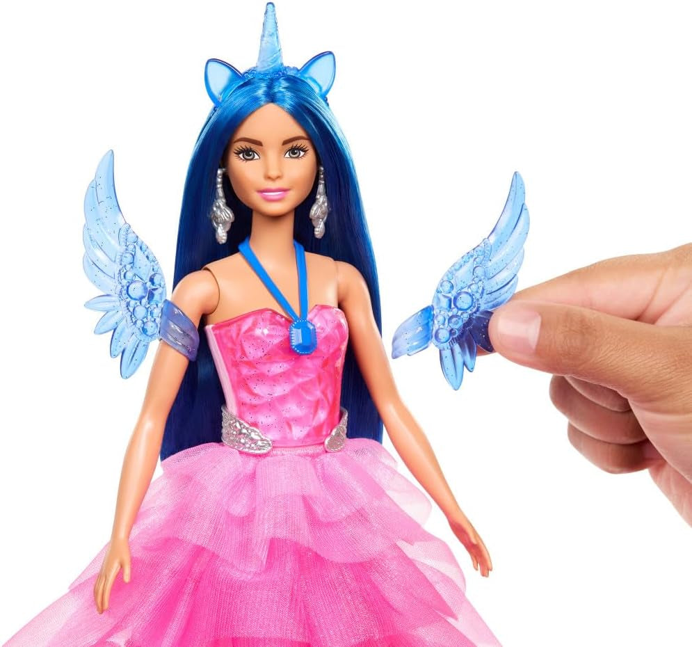 Barbie Hidden Magic - Poupée Licorne, Robe Rose avec Détails Bleu Saphir, Bandeau Licorne, Ailes et Queue Saphir Amovibles, 3 Ans et Plus, HRR16