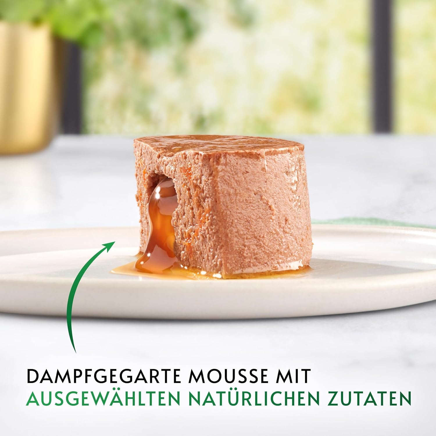 Gourmet Nature's Creations Heart Sauce Mousse Nourriture humide pour chat, riche en poulet, paquet de 12 (12 x 85 g)