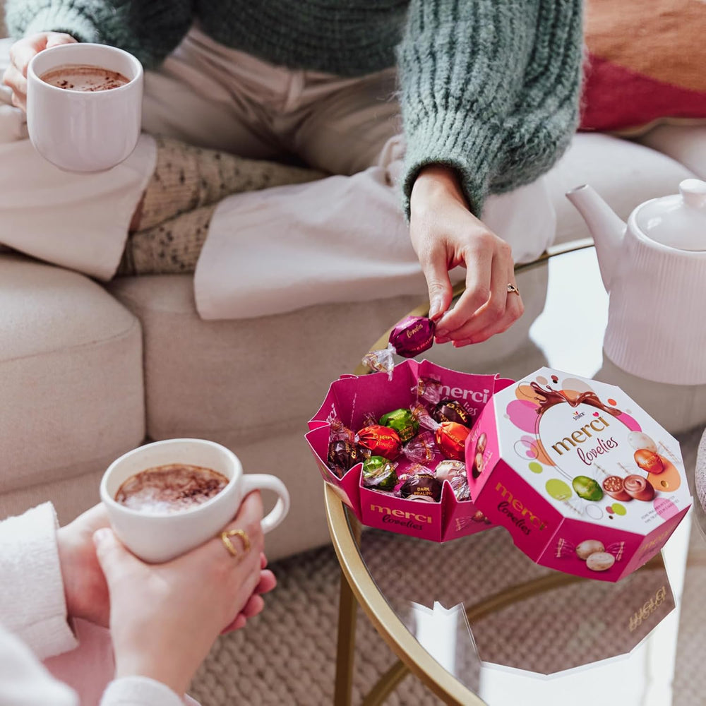 merci lovelies Crémeux – 1 x 185g – Coffret de pralines avec 4 spécialités chocolatées fourrées – Boules de chocolat à partager et à offrir