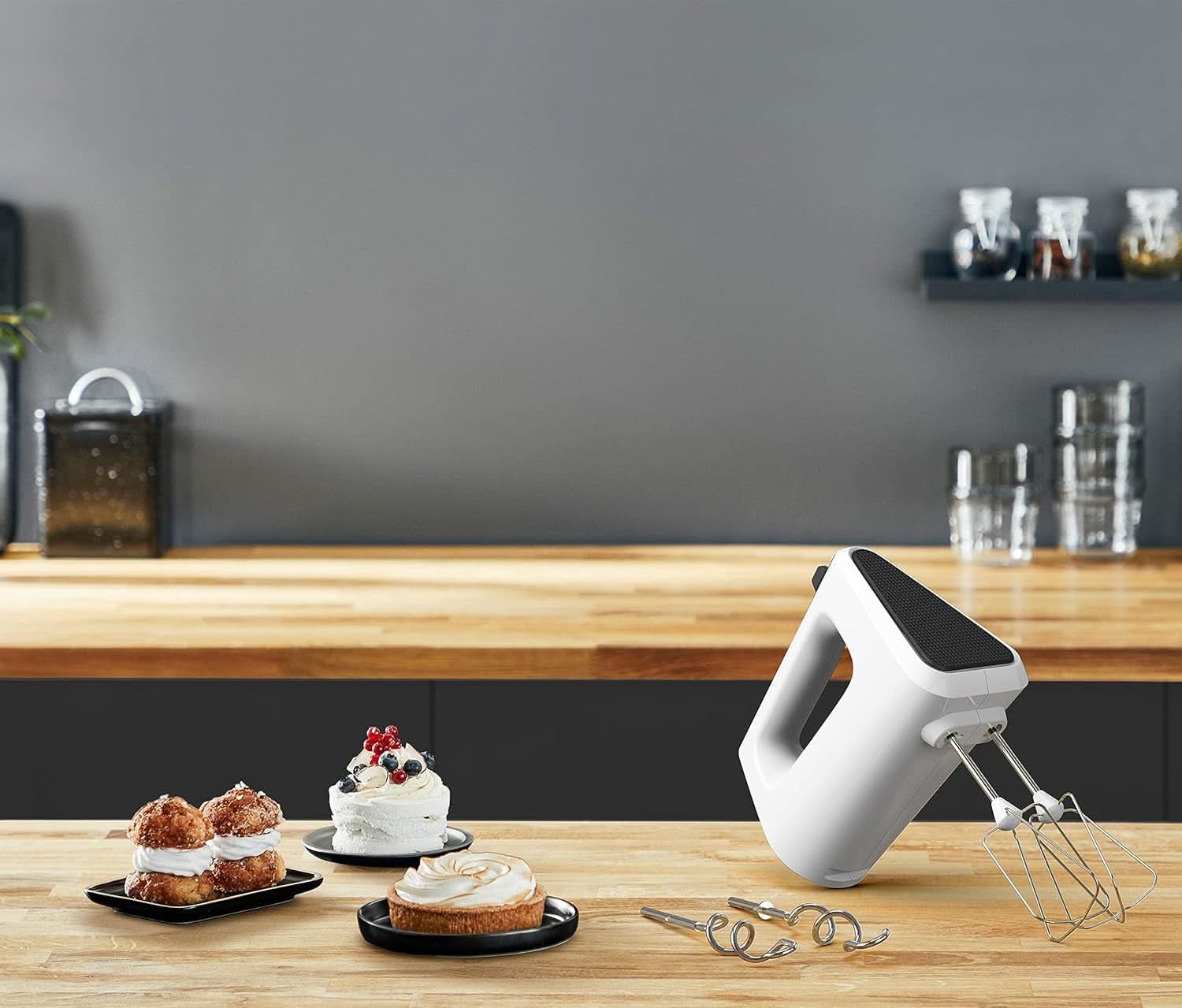 Krups GN4001 3 Mix 4000 Batteur à main | 450 watts | Conception robuste | Contrôleur de vitesse variable | Fonction Turbo et Auswurf | Incl. 2 Rührbesen et 2 Knethaken | Weiß/Grau Cuisine Naty Shop