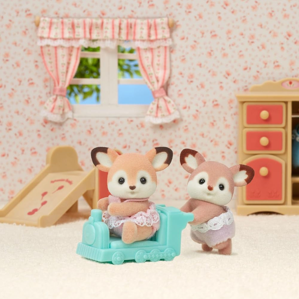 Sylvanian Families 5800 Jumeaux cerfs, ensemble de figurines d'animaux, figurines d'animaux de la forêt, jouet pour 3 ans et plus