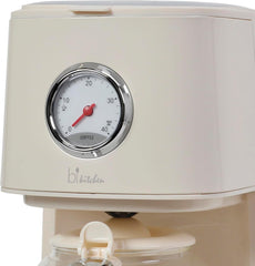 Cafetière Nostalgia 150 de style rétro, blanc crème, 900 watts, 1,5 litre, 4 à 12 tasses, cadran d'horloge de maintien au chaud, cartouche de filtre amovible, fonction de maintien au chaud, arrêt automatique