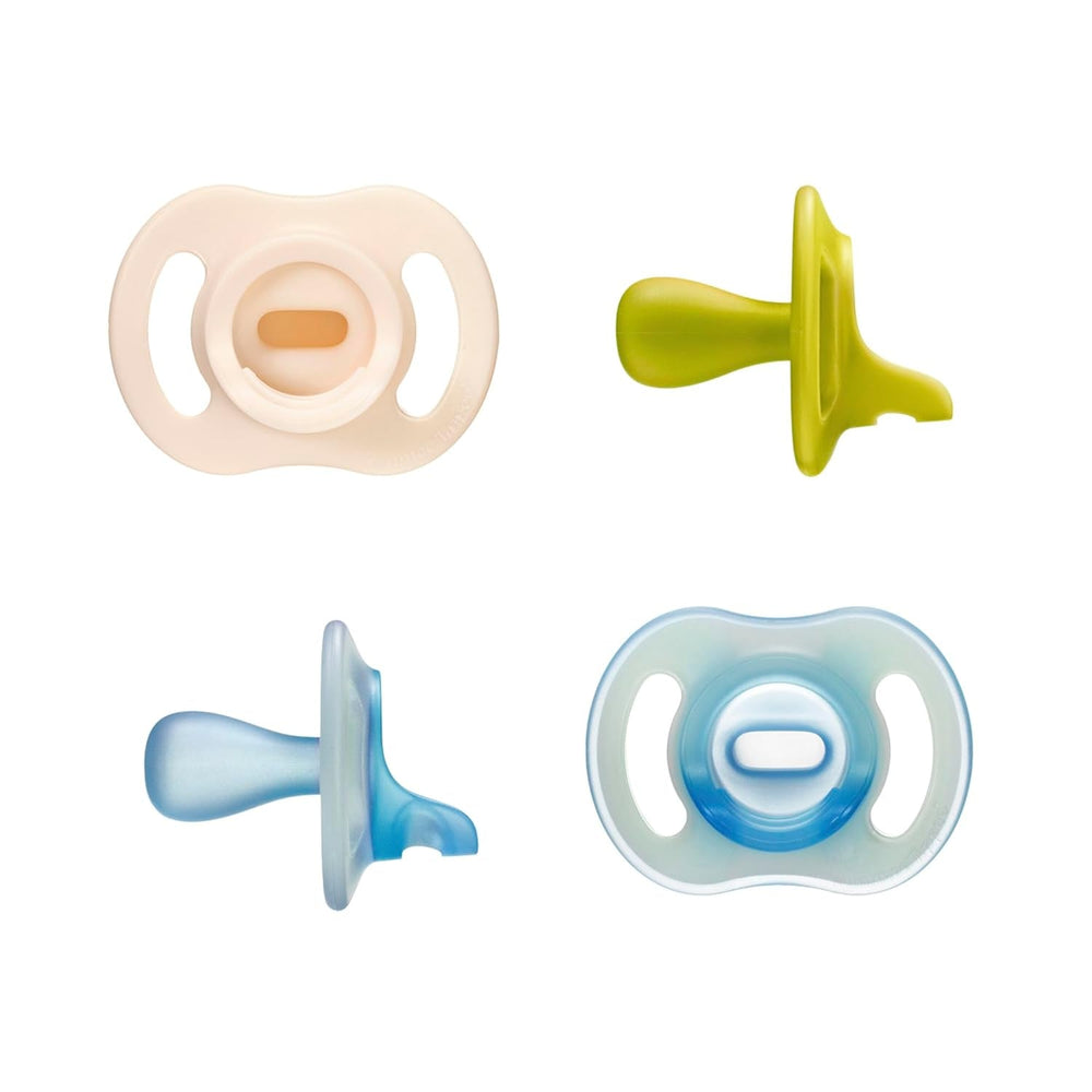 Tommee Tippee Sucettes ultra légères StayPut et Night Glow, 0 à 6 mois, paquet de 4, conception en silicone monobloc, sensation douce sur la peau