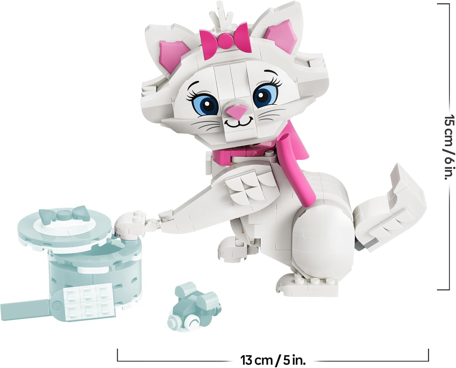 LEGO ǀ Disney Aristochats : Bezaubernde Marie - Spielzeug Katzenfigur mit Zubehör - inkl. Boucle textile - Décoration DIY pour enfants - Passe pour les filles à partir de 7 ans et leurs fans - 43286