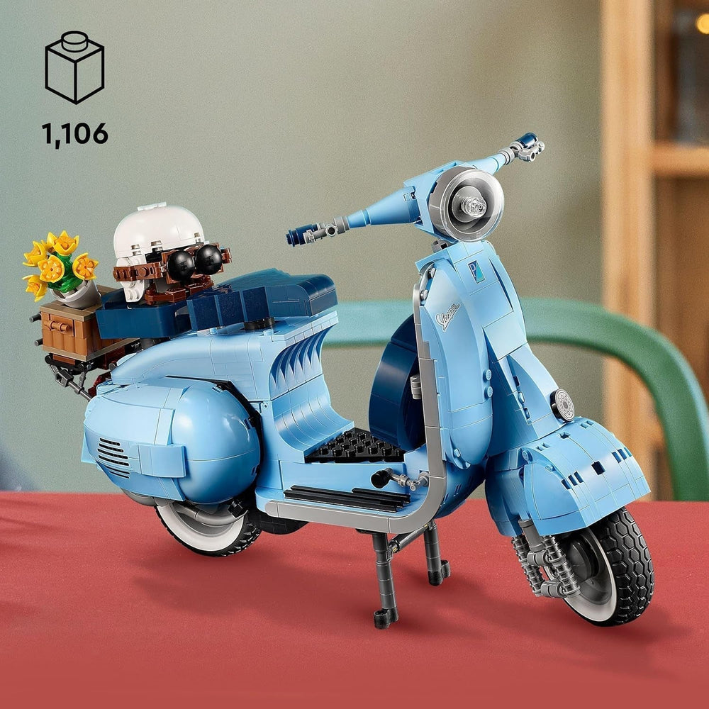 LEGO Icons Vespa 125, modèle de moto à construire, scooter italien vintage, kit de modèle pour adultes, pièce d'exposition comme décoration de pièce, cadeaux pour femmes et hommes 10298 Kits de construction Besuche den LEGO-Store