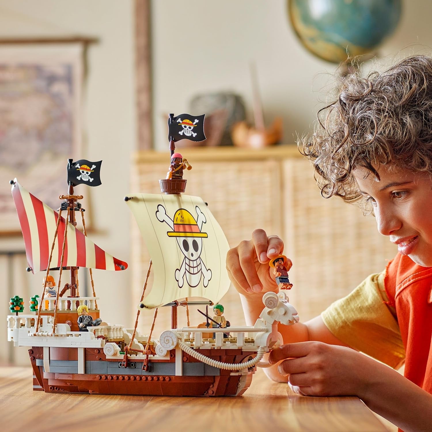 LEGO ONE PIECE - Das Piratenschiff Flying Lamb (Going Merry) - Ensemble de jeux avec 5 figurines - inkl. Luffy, Zoro et Nami - Jeu de construction - Cadeau pour les jeunes, les filles et les fans à partir de 10 ans - 75639