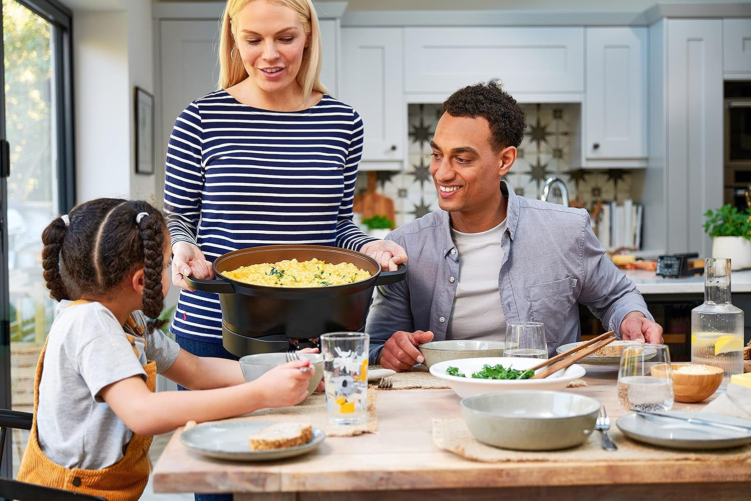 Multicuiseur Russell Hobbs 6,5L, affichage numérique, 8 fonctions de cuisson Mijoteuse Naty Shop