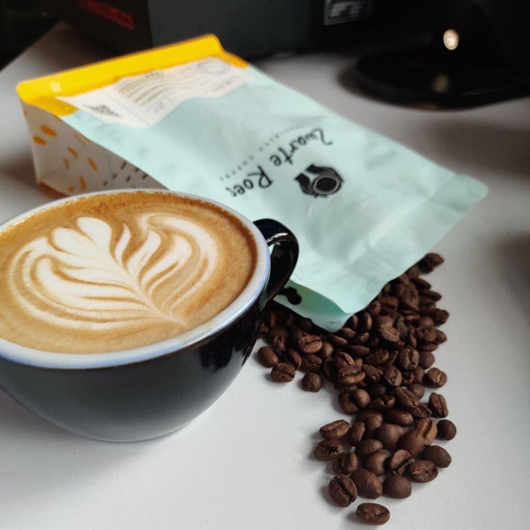 Probierpaket Frische Kaffeebohnen – 4 × 250 g (1 kg perdu) – Mischung Nr. 1, Brasil Capricornio, Äthiopien Sidamo – Ganze Bohnen oder gemahlen – Pour Espresso & Filterkaffee