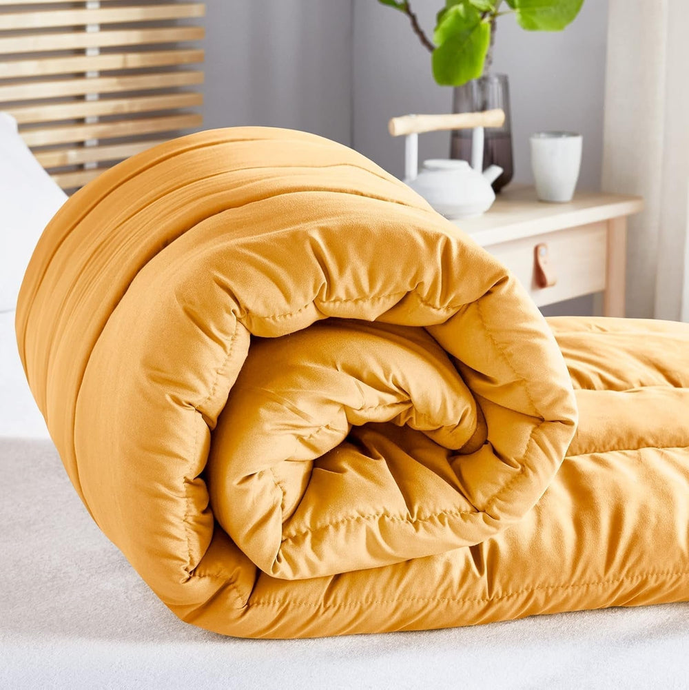 Pikolin Home - Couette réversible 300 G - garnissage nordique bicolore - pour lit 100/105 - confortable, chaude, respirante, vert, 180 X 220 cm Couettes et couettes Naty Shop