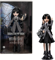 Monster High Wednesday Puppe et Accessoires, Wednesday Addams Sammelfigur in Nevermore Academy Uniform mit Eiskaltem Händchen und Rucksack, Puppenständer, HXJ04