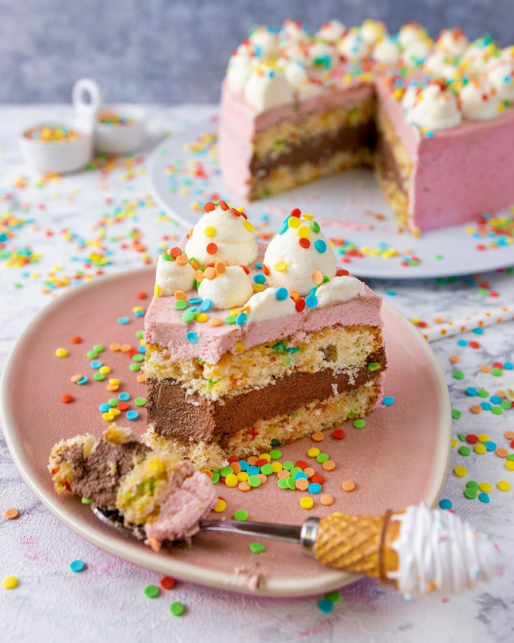 RUF Biskuit Teig, Backmischung Für Einen Saftigen Biskuitteig, Gelingsicher Und Schnell Zuberitet, Zur Herstellung Von Biskuitrollen, Biskuitkuchen or tortenboden, 1 X 250G Naty Shop