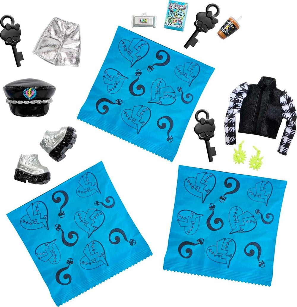 Monster High HKY62 - Ensemble poupée et mode, Frankie Stein avec armoire et plus de 19 accessoires, Skulltimate Secrets, jouet de poupée pour 4 ans et plus