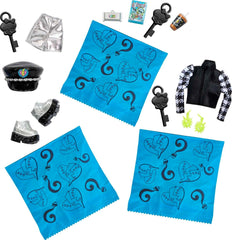 Monster High HKY62 - Ensemble poupée et mode, Frankie Stein avec armoire et plus de 19 accessoires, Skulltimate Secrets, jouet de poupée pour 4 ans et plus