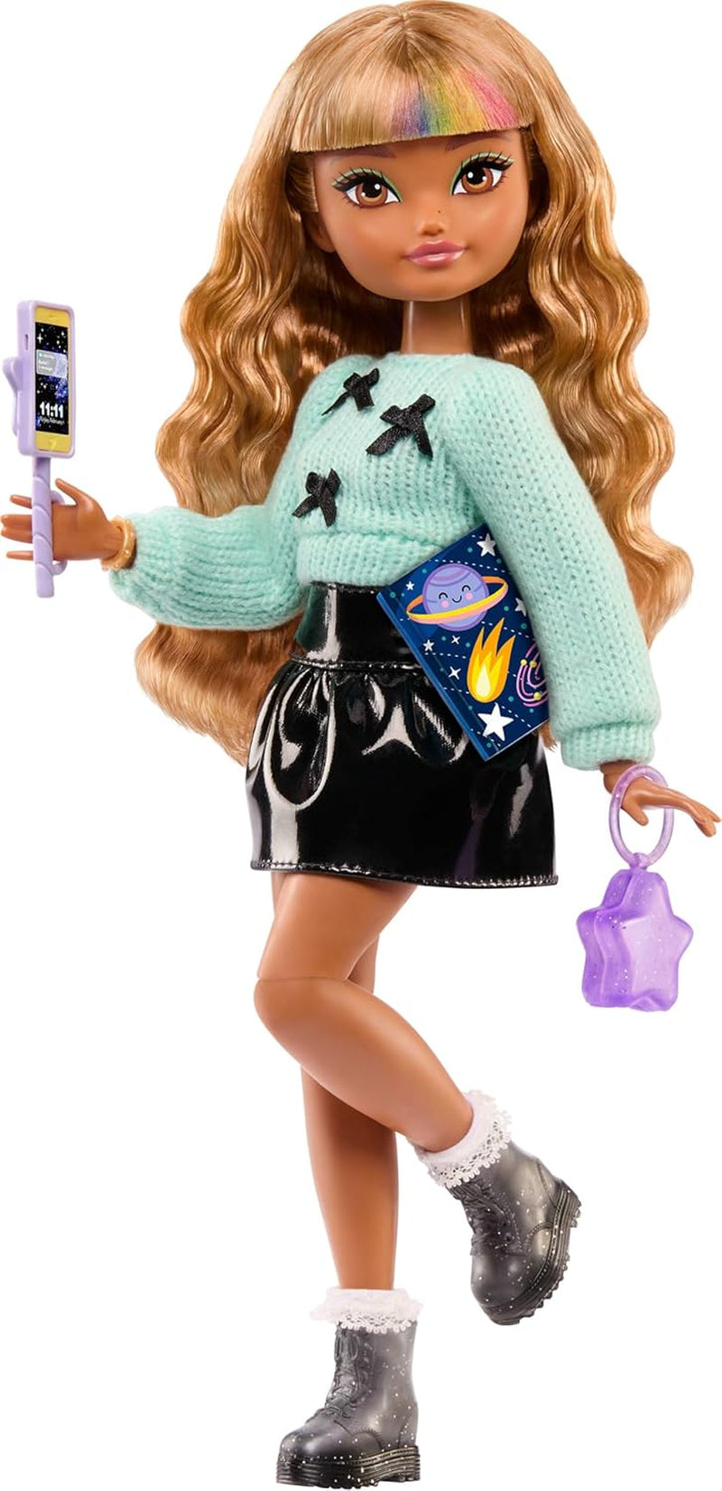 Barbie Dream Besties Puppe und Accessoires, bewegliche Zia-Modepuppe mit ausziehbaren Moden und welligem, braunem Haar, 7 Teile zum Thema Haar und Mond, JGG36