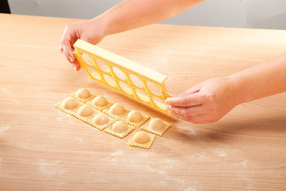 Forme Tescoma pour raviolis ronds, support pour 10 pièces.