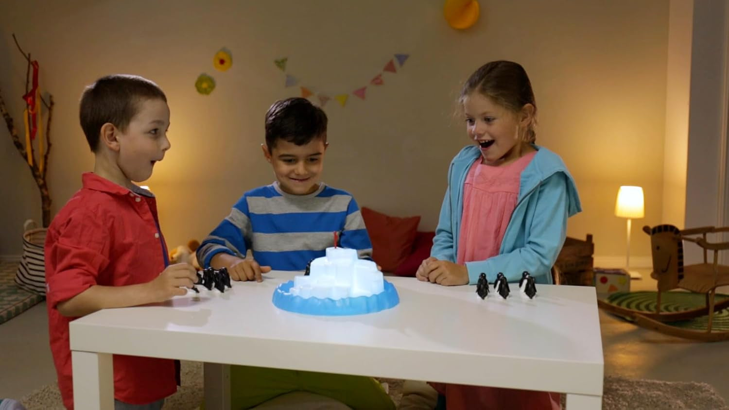 Ravensburger 21325 - Pingouin de Plitsch Platsch - grand facteur de dextérité amusant pour les enfants et les adultes - classique pour 1 à 5 joueurs à partir de 4 ans - cadeaux d'anniversaire