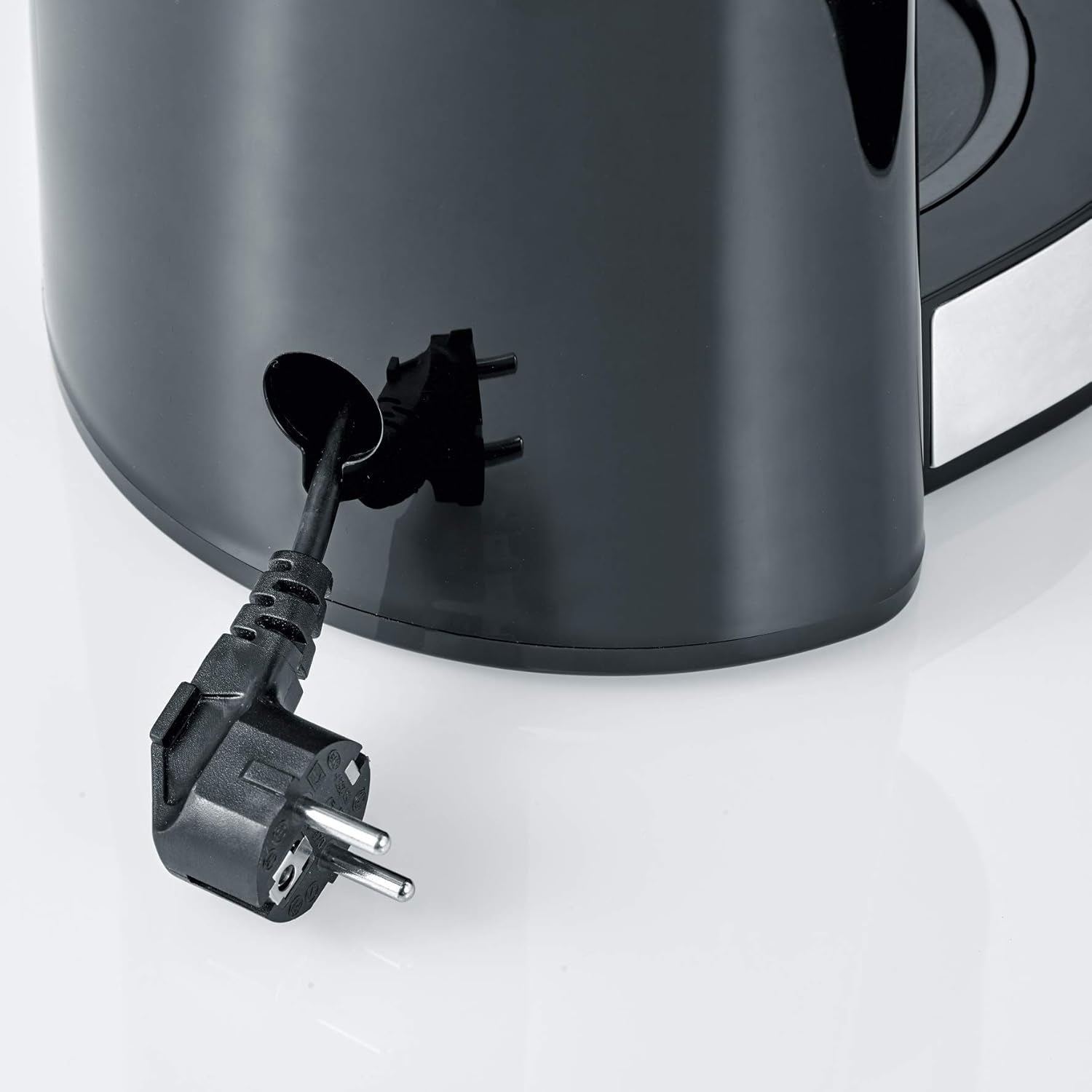 Espressor SEVERIN „TypeSwitch” cu carafă de sticlă și cronometru, AromaSwitch pentru alegerea a 2 opțiuni de preparare, ceas digital cu funcție de cronometru, pentru până la 10 cești, 1000W, oțel inoxidabil periat-negru, KA 4826