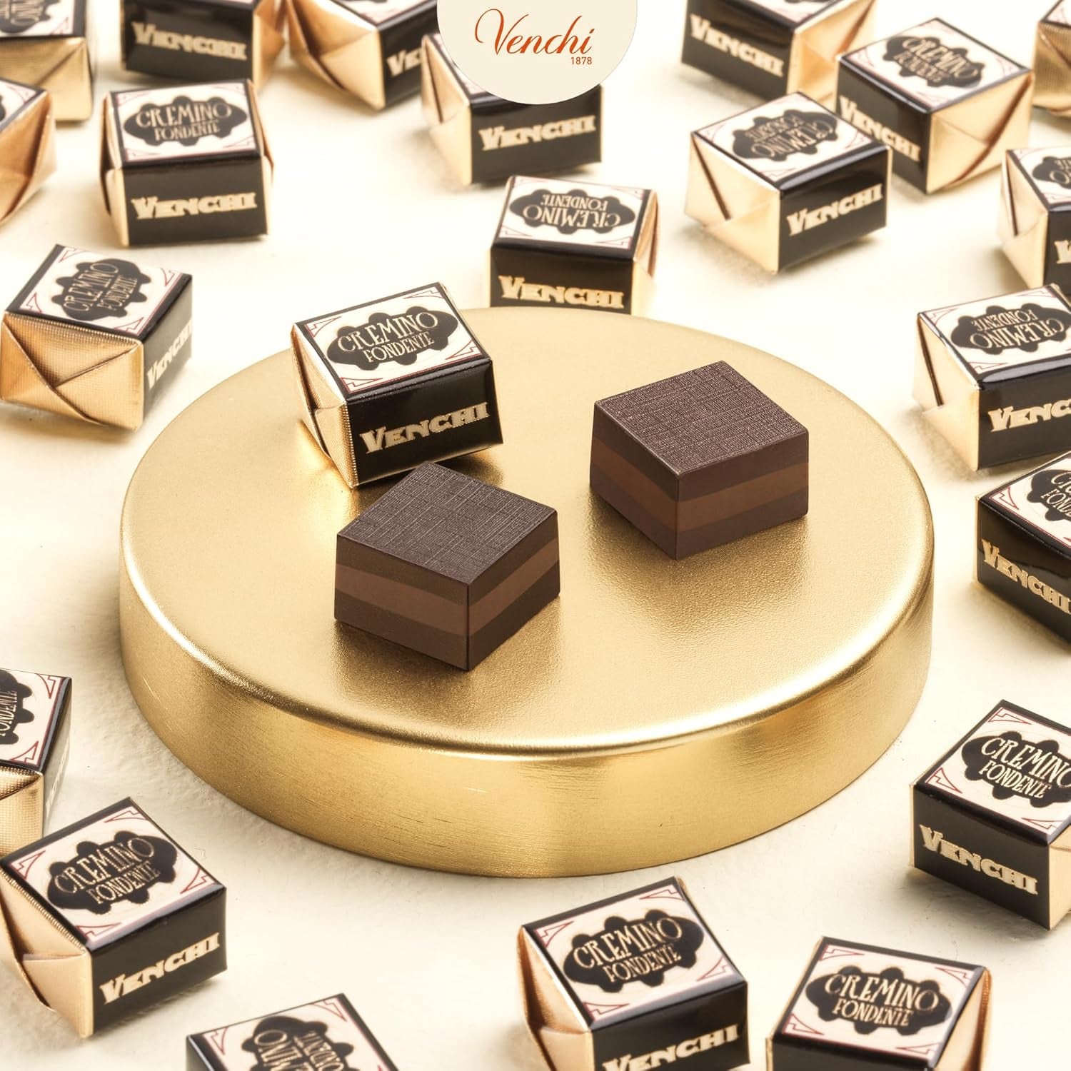 Venchi - Cremino Extra Black Chocolate - Chocolat noir à la pâte d'amande et "Noisettes des forêts du Piémont IGP", 1 kg, sans gluten, sans colorants et sans conservateurs