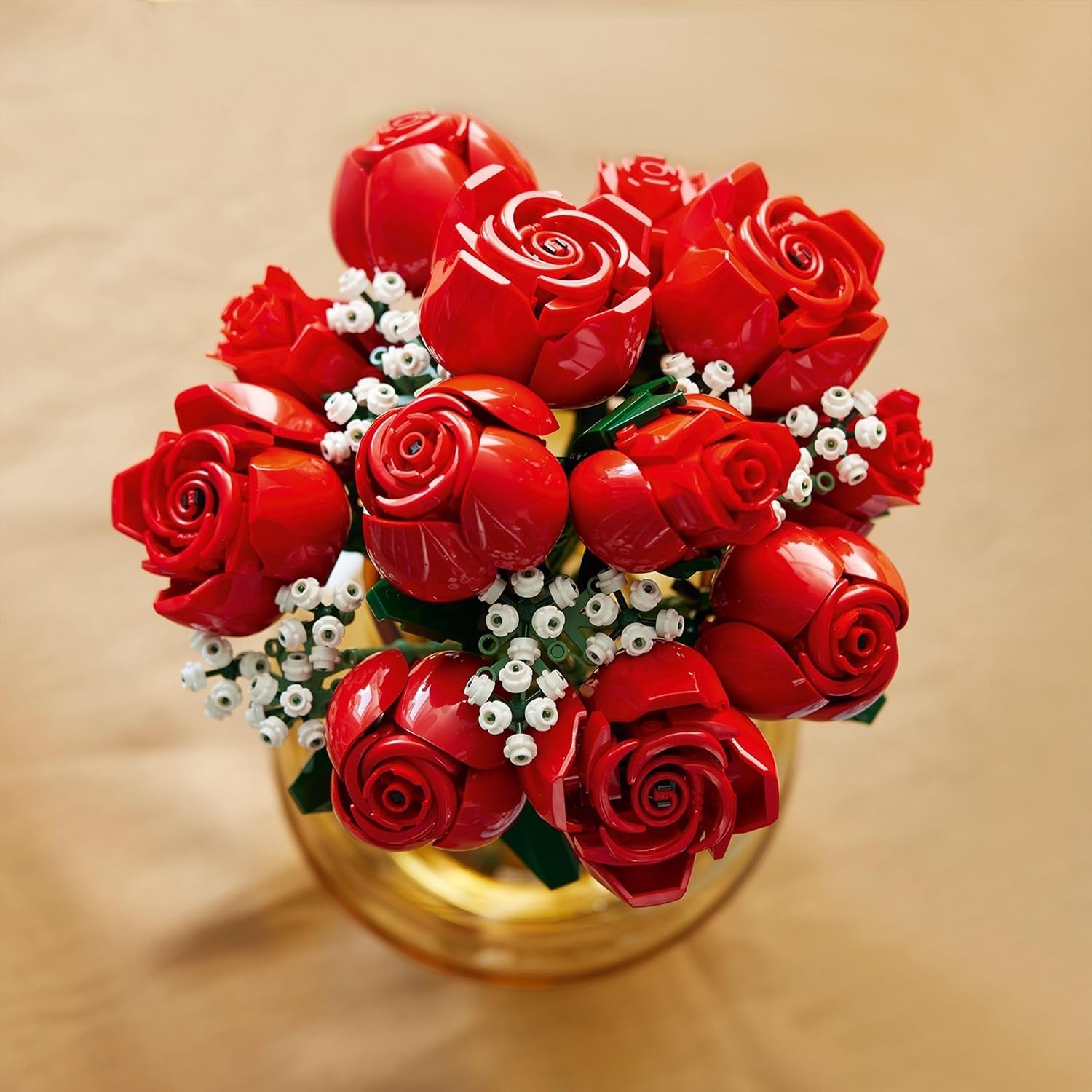 LEGO Botanicals Rosenstrauß - Set aus Kunstblumen für Erwachsene - mit 12 künstlichen Rosen & 4 Zweigen Schleierkraut - DIY Deko zum Bauen - Geschenkidee zum Muttertag - 10328