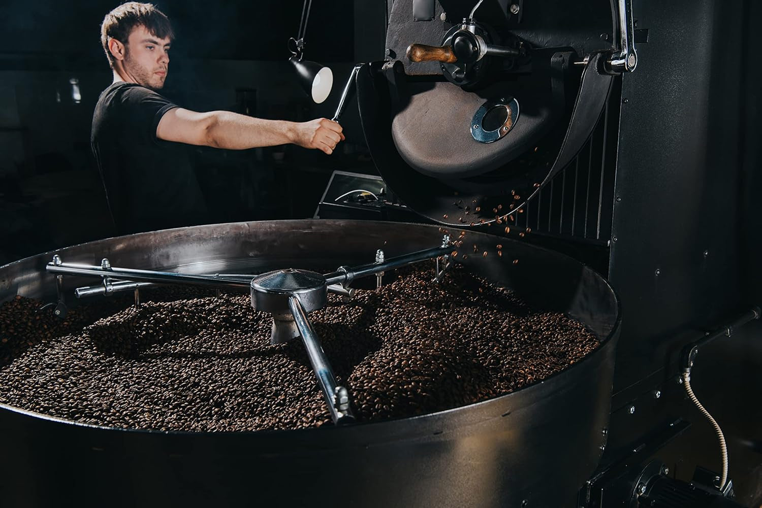 Nik Café Espresso Blend - Le vrai italien - Lauréat du World Food and Drink Award 2023 - Grains de café torréfiés, 1 kg