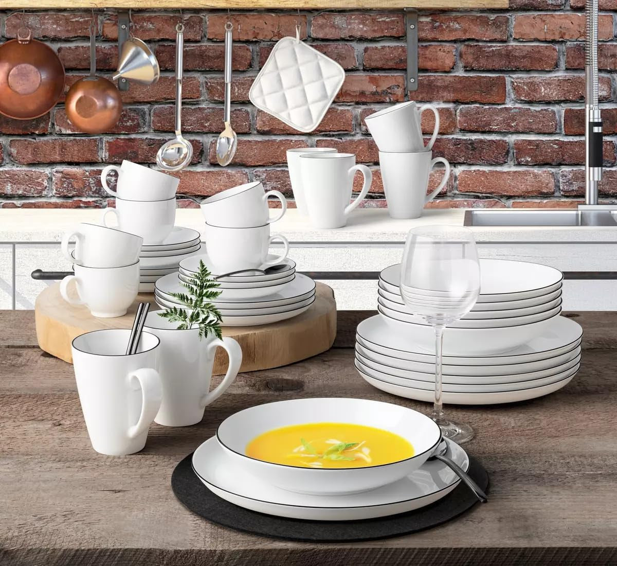 Seltmann Weiden - Lido Black Line - service de table 36 pièces - porcelaine (dont 6 tasses à café)