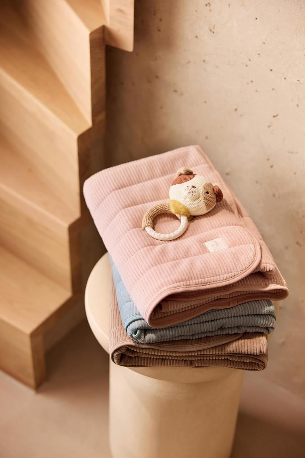 Jollein Anneau de dentition pour bébé – Mick – Aide à la dentition – Sans BPA – Tête de chien tricotée – Anneau de dentition en silicone – Jouet pour bébé – Soulage les douleurs de dentition