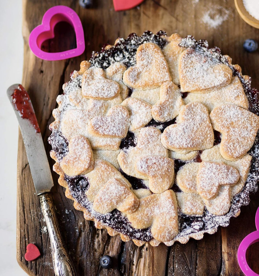 0255305 Jeu d'emporte-pièces en forme de cœur, lisses, 4 pièces, 4-5,5-7-8 cm, 2,2 cm de hauteur, rose