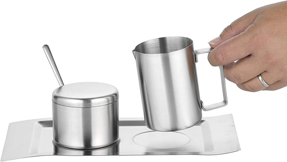 Ensemble de 4 récipients à lait et sucre, modèle Wave, 400-1655, en acier inoxydable 18/10 brossé. L'ensemble se compose d'un plateau de chacun.