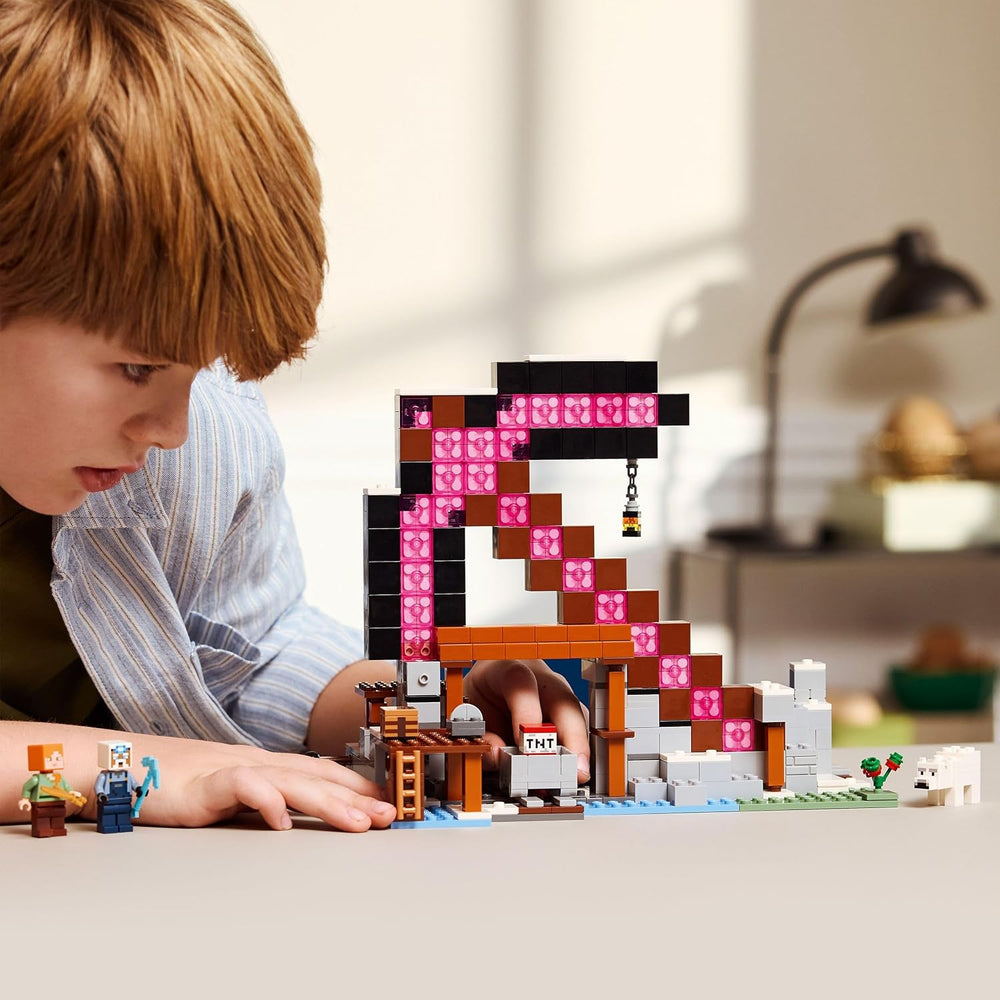 LEGO Minecraft Die Spitzhackenmine - Jeu interactif pour enfants - Figurines Alex, Minenarbeiter et Stray Spinnenreiter - Ensemble de jeux de joueur pour jeunes et filles à partir de 8 ans - 21277