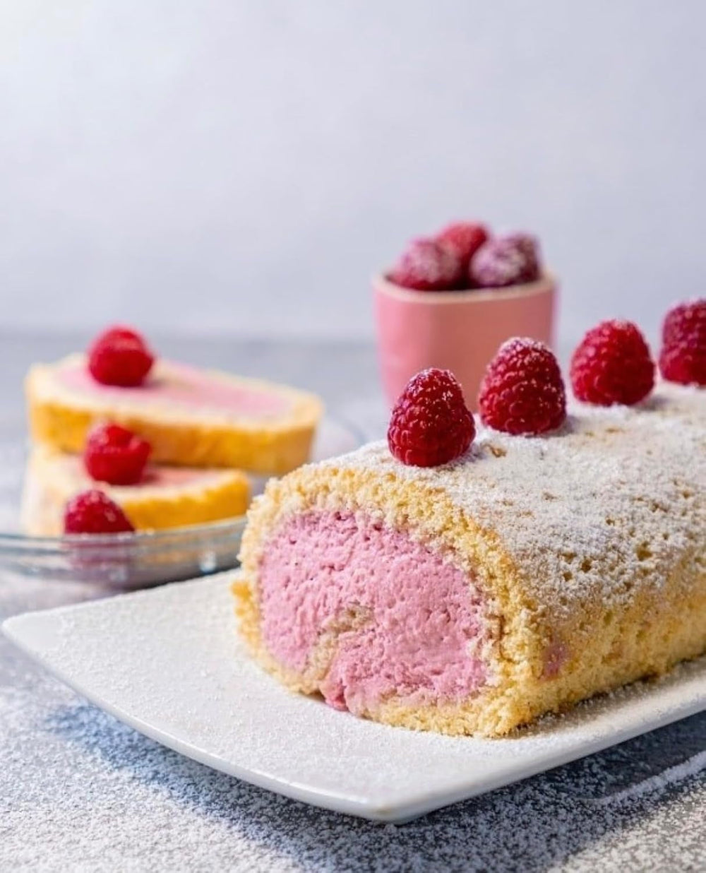 RUF Biskuit Teig, Backmischung Für Einen Saftigen Biskuitteig, Gelingsicher Und Schnell Zuberitet, Zur Herstellung Von Biskuitrollen, Biskuitkuchen or tortenboden, 1 X 250G Naty Shop