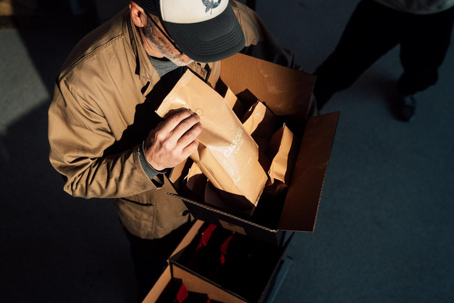 CARROUX Crema grains de café entiers (6 x 500g) - Grains de café haut de gamme de Hambourg - Fraîchement torréfiés de manière traditionnelle