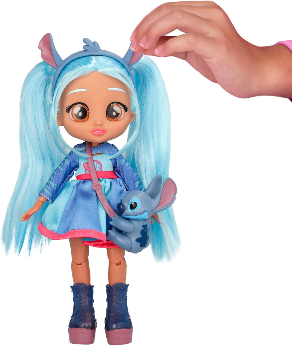 BFF by Cry Babies Disney Stitch, BFF Fashion Doll dans une tenue Stitch et des accessoires, y compris des accessoires de style, des jeux et des accessoires pour les enfants de 3 ans