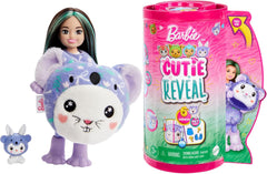 BARBIE Cutie Reveal Doll - păpușă Chelsea cu 6 surprize și distracție cu schimbarea culorilor, iepuraș în costum de pluș Koala, jachetă din fleece cu model la modă, pentru copii de la 3 ani, HRK31 Papusi Naty Shop Modern