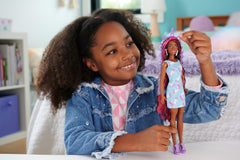 Poupée Barbie cheveux élégants et amusants avec cheveux noirs colorés extra longs et robe rose scintillante 10 accessoires de coiffure et de mode JDC86