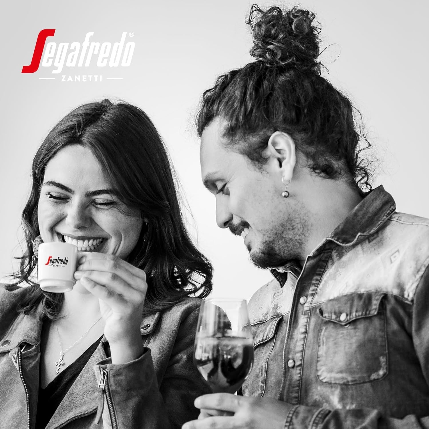 Segafredo Zanetti Selezione Espresso - Grains entiers (paquet de 1 kg) - Convient à toutes les spécialités de café italiennes - Torréfaction moyenne à foncée, saveur forte et intense