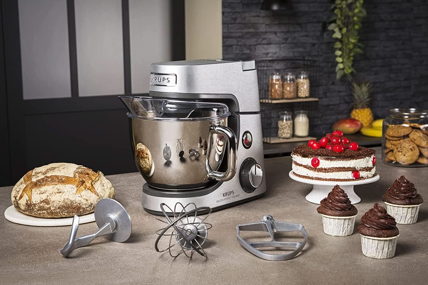 Robot culinaire Krups KA631D Master Perfect Gourmet | 1100 watts | 8 vitesses | Bol en acier inoxydable de 4,6 litres | 5 accessoires : set de pâtisserie, bol flexible, unité de hachage | inox brossé Mère et Enfant Naty Shop