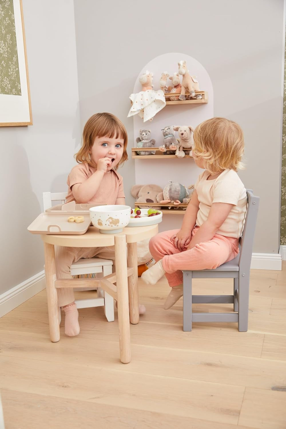 Sterntaler Service de table en porcelaine au design rustique – Service de table avec base en silicone antidérapante et amovible – Vaisselle pour bébé et enfant avec assiette, bol de 400 ml et tasse de 200 ml, blanc