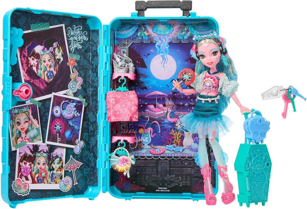 Monster High Skulltimate Secrets Lagoona Blue Puppe und Zubehörset, Destination: Gore-geous Oasis mit Koffer und über 19 Zubehörteilen wie Kleidung, JDR51