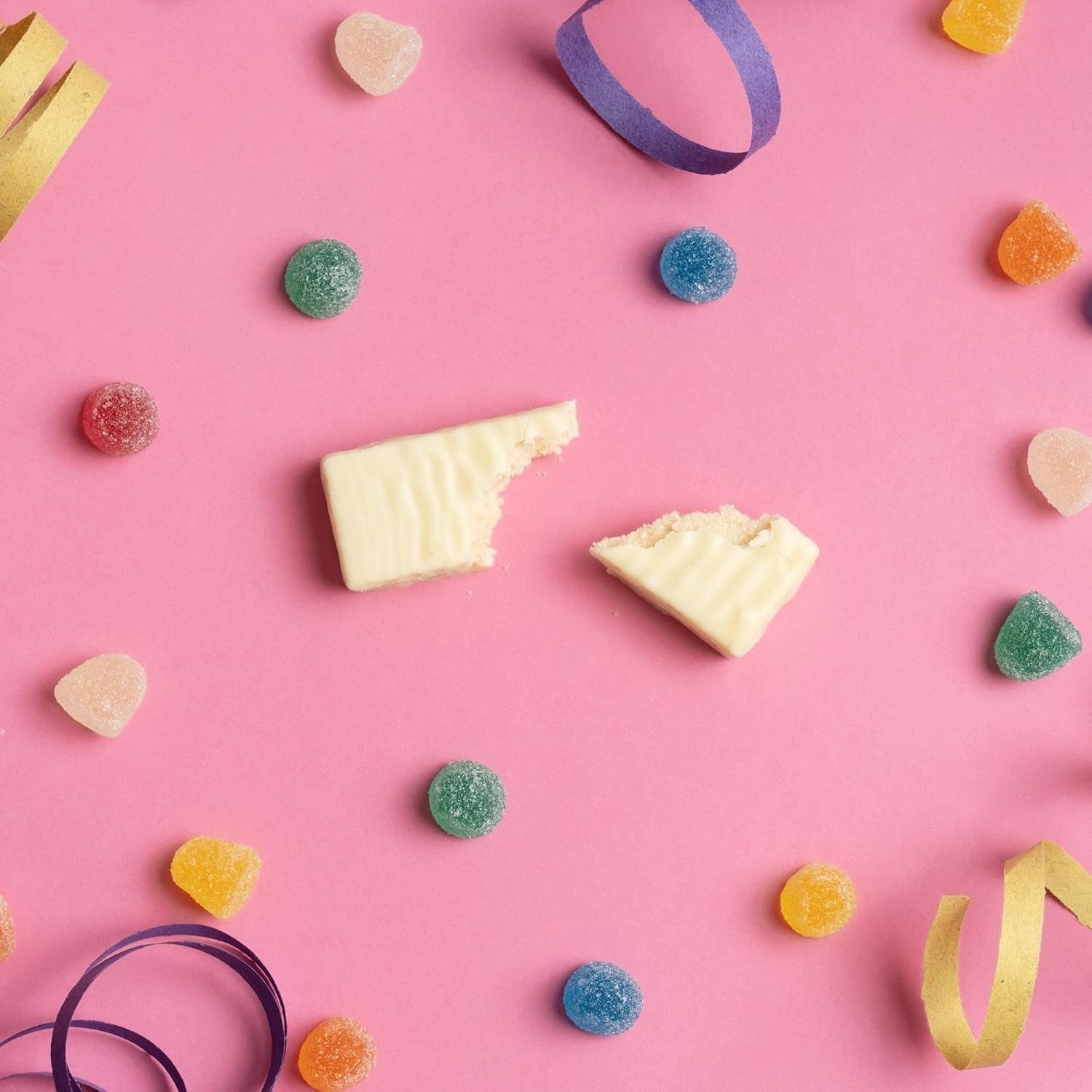 Tirma Mini gaufrettes au chocolat blanc | (16 unités x 13,5 g), 216 g | Garniture à la crème délicate | Sans OGM | Convient aux végétariens | Emballé individuellement | Collation emballée