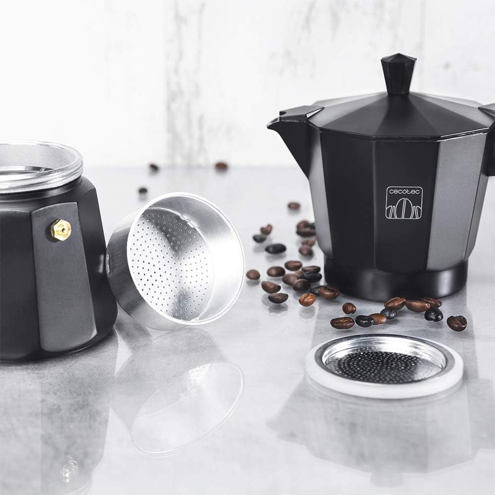 Cafetière italienne Cecotec Cumbia Mokclassic 600 Noir, 300 ml, en aluminium d'une capacité de 6 tasses de café, adaptée à tous types de plaques de cuisson et facile à nettoyer.