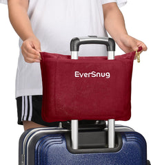 Couverture et oreiller de voyage Eversnug - Couverture d'avion douce 2 en 1 avec housse de coussin à poche douce, housse de sac à main et support de sac à dos (rouge bordeaux) Oreillers de voyage Naty Shop