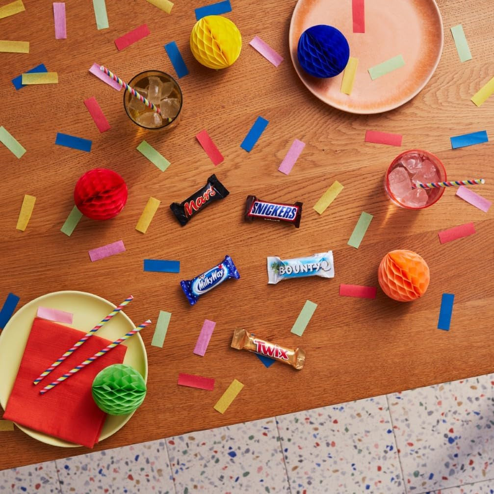 Mini pack mixte chocolat, 71 mini snacks chocolatés (Mars, Snickers, Bounty, Twix, Milky Way) sous forme de friandises, idéal pour une soirée football américain (1400g)