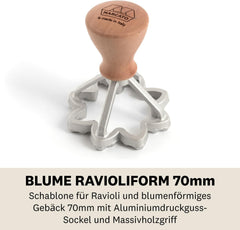 MARCATO Ensemble de moules à raviolis et biscuits, machine à raviolis, moule à biscuits, bois massif et fonte, fabriqué en Italie, forme étoile 65 mm + forme fleur 70 mm