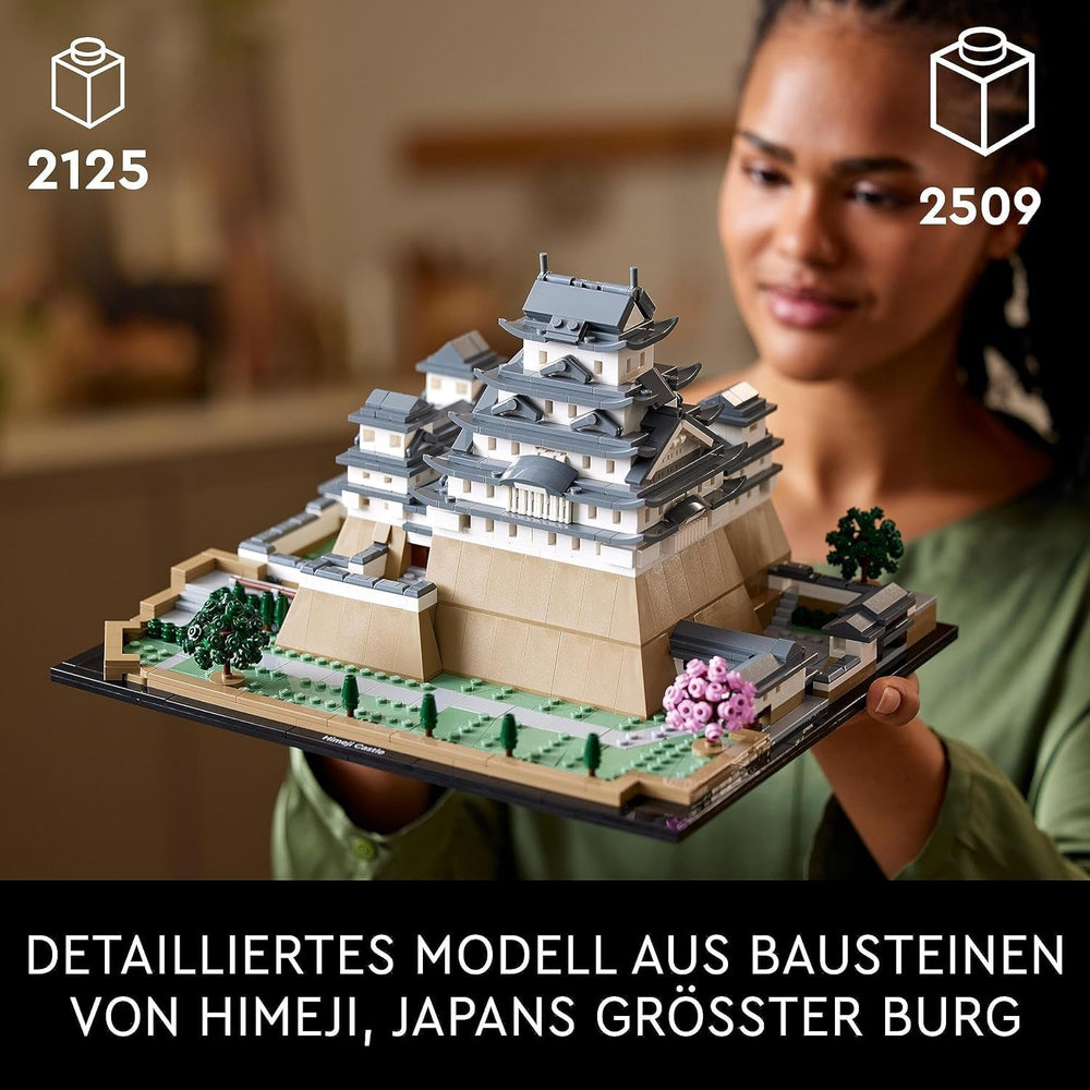 LEGO Architecture Château de Himeji, kit de modèle adulte, collection Landmark, ensemble de fans de jardinage créatif et de culture japonaise avec cerisier en fleurs, cadeau pour lui et elle 21060 Ensembles de construction Besuche den LEGO-Store