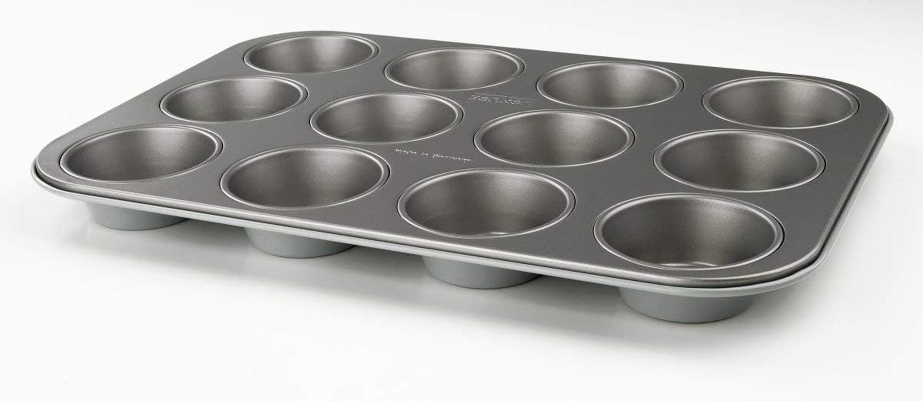 Moule à muffins Zenker avec 12 moules à pâtisserie (Ø 7 cm), pour muffins et cupcakes, dimensions : 38,5 x 26,5 x 3 cm Moules et plaques à pâtisserie Naty Shop